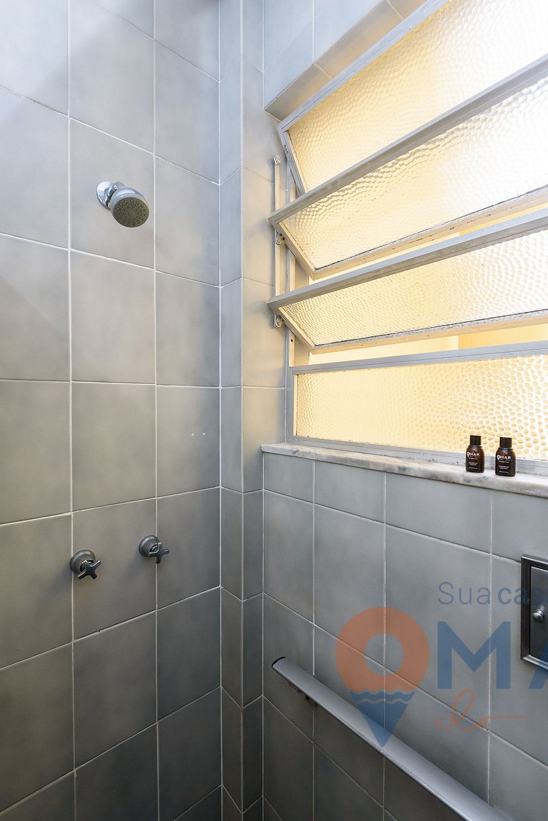 Apartamento de 2 dormitorios con vistas al mar en Copacabana