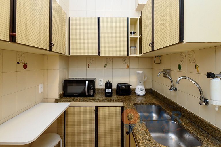 2-Bedroom Apartment w/ Sea View in Copacabana | FDM 7/91