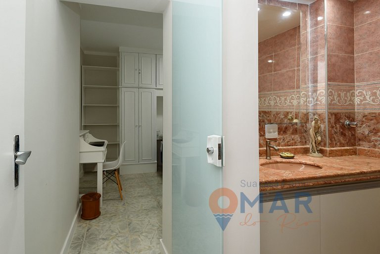 Peaceful Stay in Copacabana: 2 Bedrooms | TN 315/102