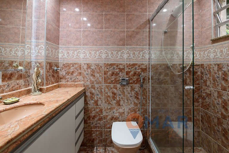 Peaceful Stay in Copacabana: 2 Bedrooms | TN 315/102