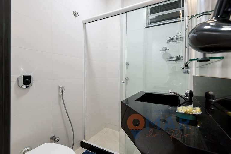 Refurbished studio 200m from Copacabana Beach