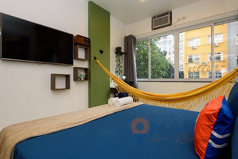 Refurbished studio 200m from Copacabana Beach