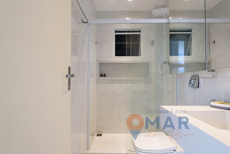 Piso a 300m de la playa de Copacabana |PJ 281/712