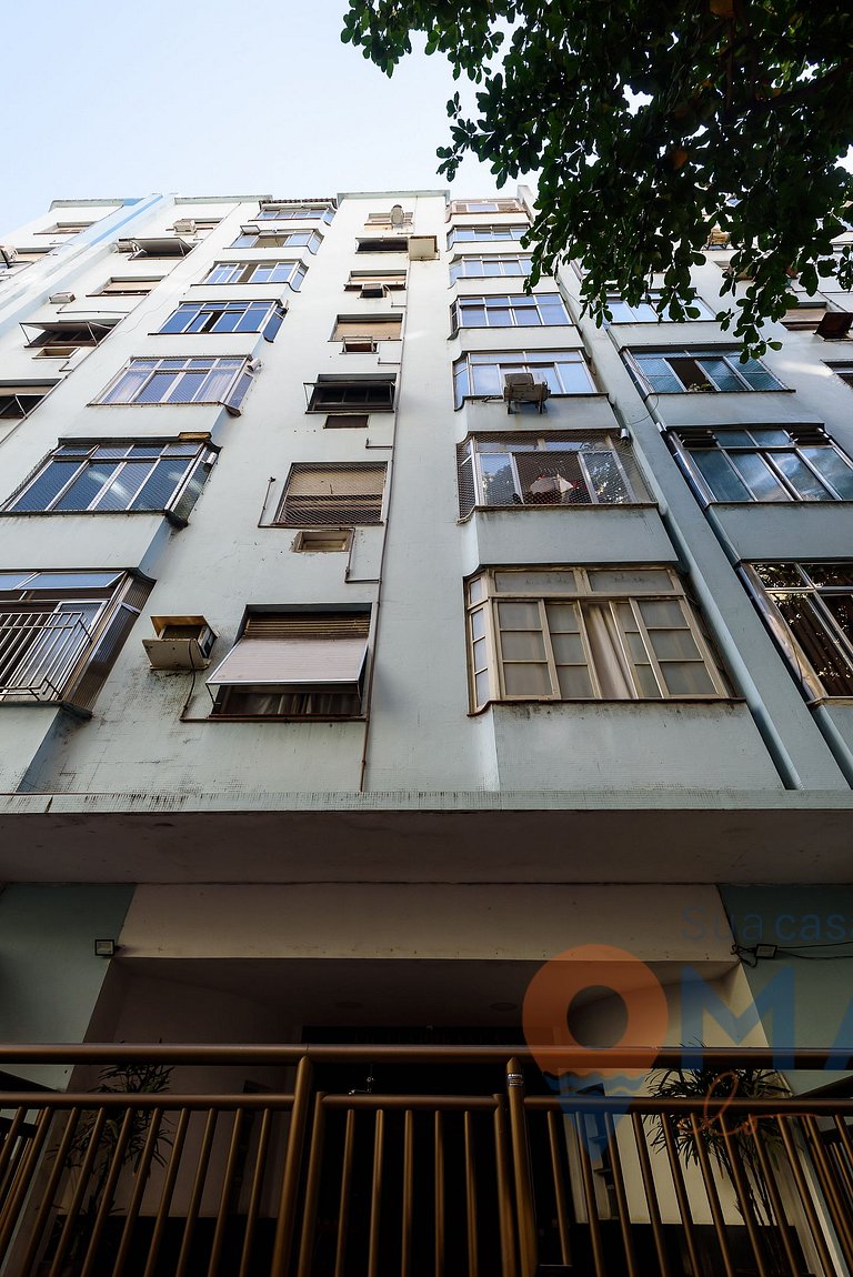 1-Bedroom apartment 180m to the beach | JC 40/304