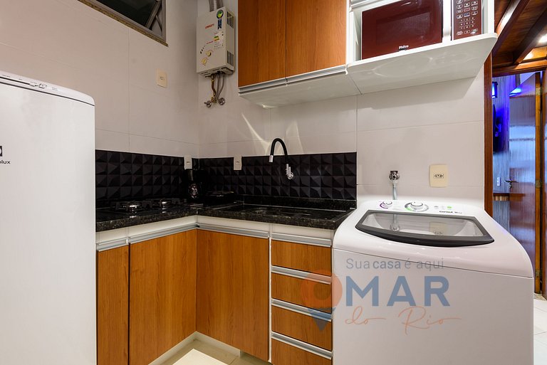 Work and Leisure in Copacabana | NSC 1085/301