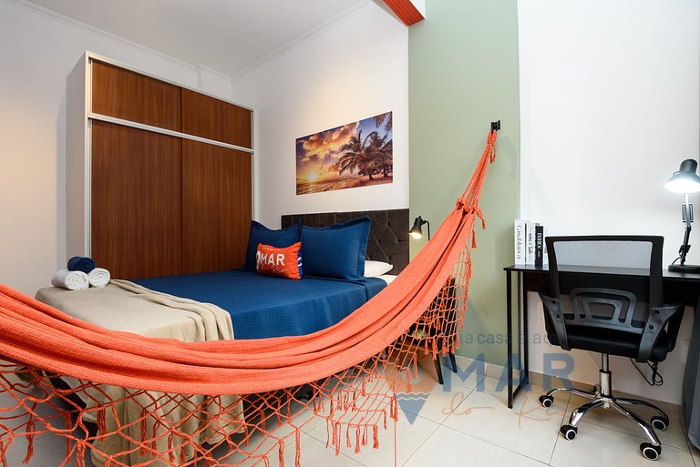 Work and Leisure in Copacabana | NSC 1085/301