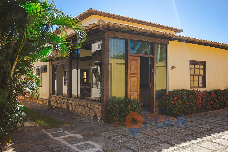 Beach House with Swimming Pool and Garage in Búzios | VG 05