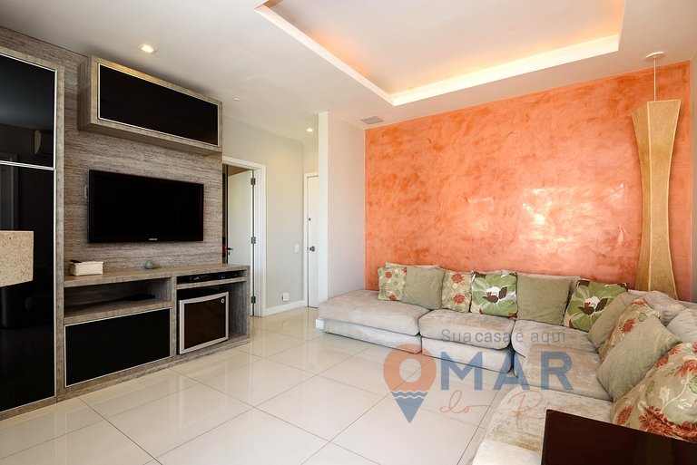 Modern 2-Bedroom w/ Sea View and Pool | LC 6250/1203