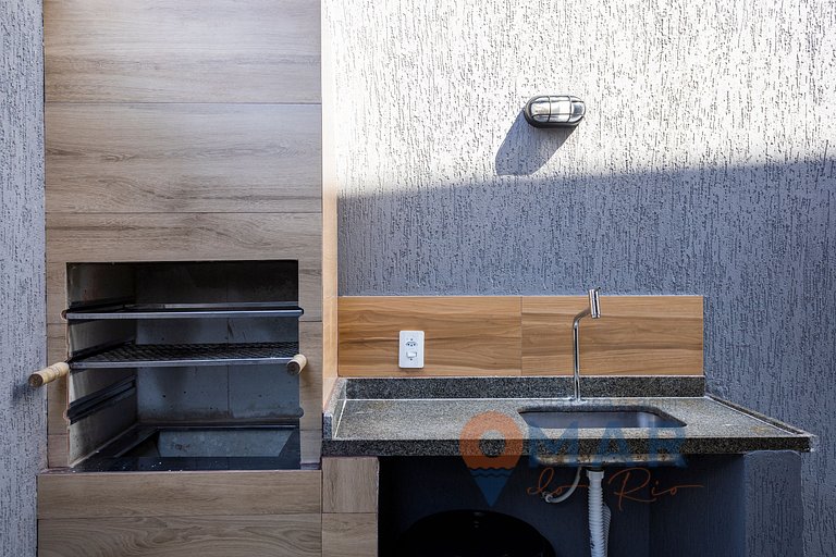 6 Bedroom House in Manguinhos | 300m from the Beach | CC 18