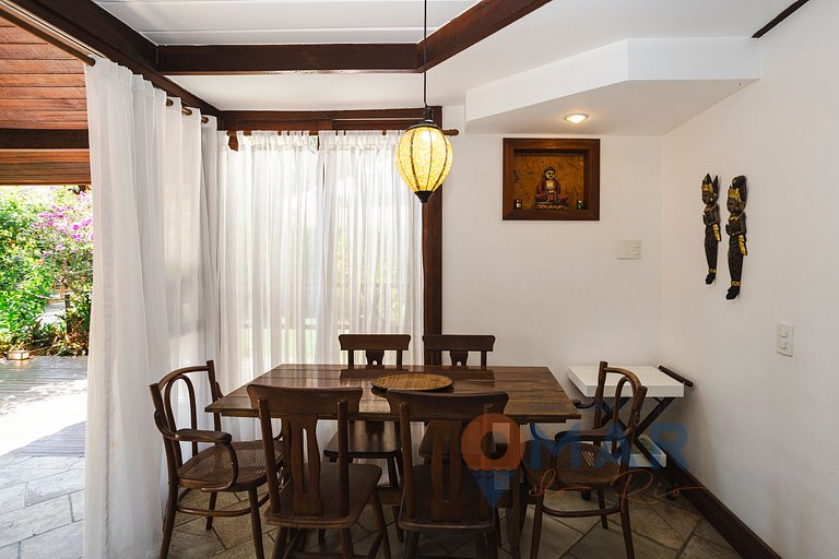 House in Búzios: 3 Bedrooms, Balcony and Garage | VF32