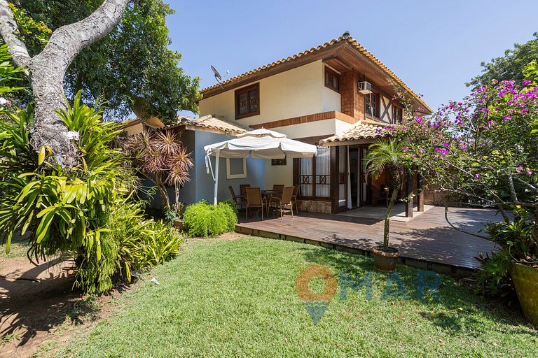 House in Búzios: 3 Bedrooms, Balcony and Garage | VF32