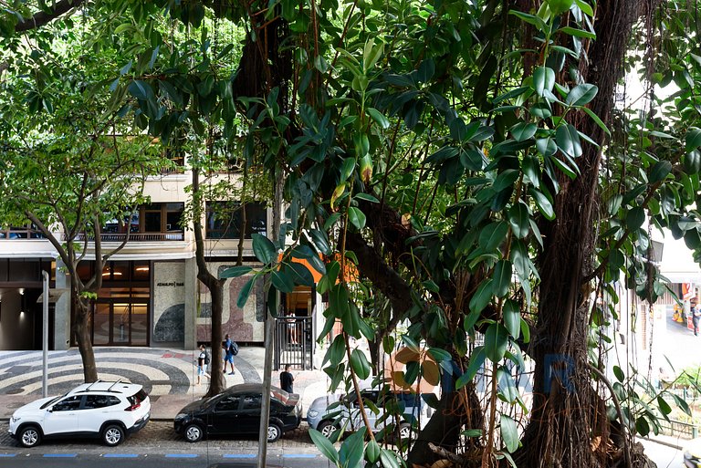 3 Bedrooms 300m from Leblon Beach | ADP 1174/202