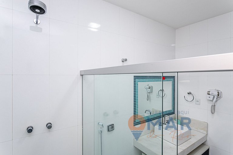 2-bedroom apartment 240m from Copacabana Beach | RP 186/1002