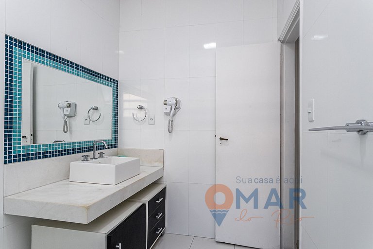 2-bedroom apartment 240m from Copacabana Beach | RP 186/1002
