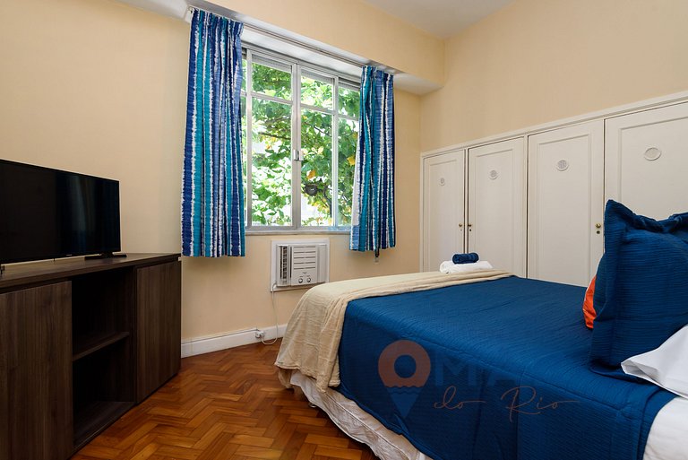 Classic and Luxurious 4BDR by the Sea | A 3484/301