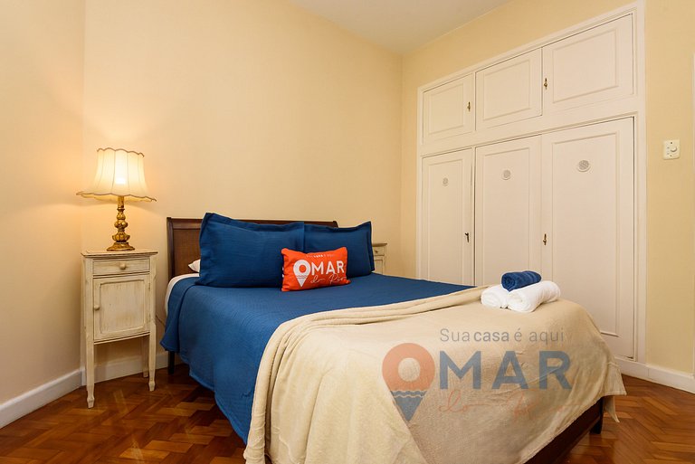 Classic and Luxurious 4BDR by the Sea | A 3484/301