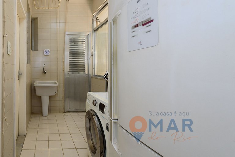 Classic and Luxurious 4BDR by the Sea | A 3484/301