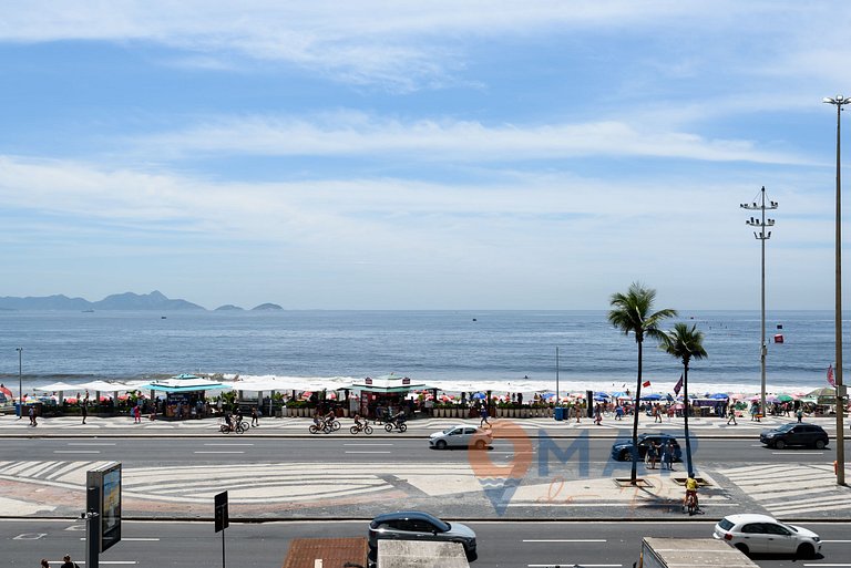 Classic and Luxurious 4BDR by the Sea | A 3484/301