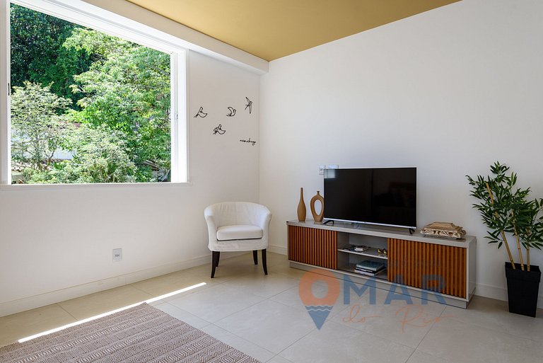 Oasis in the Heart of the Jardim Botânico | AR42/301