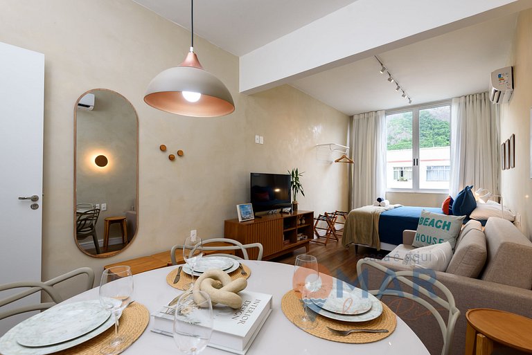 1BDR Renovated 450m from the beach | BR 135/1209