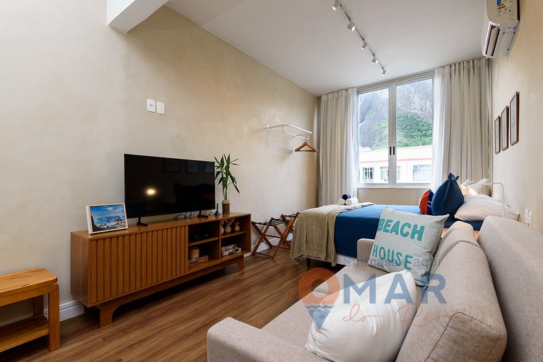 1BDR Renovated 450m from the beach | BR 135/1209