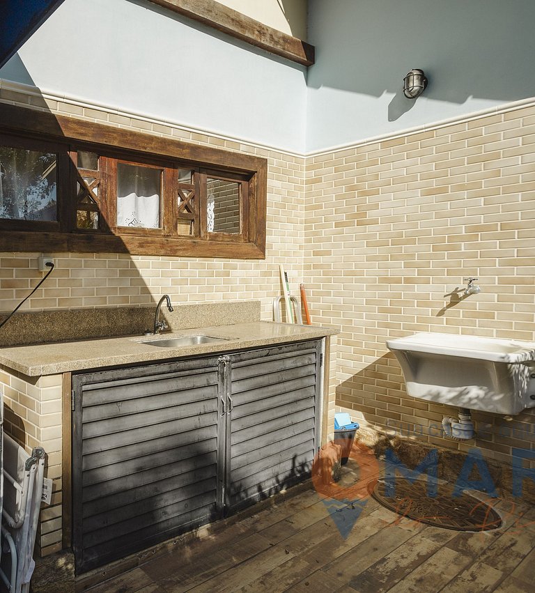 Beach House in Búzios with Gourmet Area | VF 20