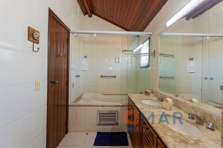 House with 4 Suites and Pool in Búzios | PZ 1214