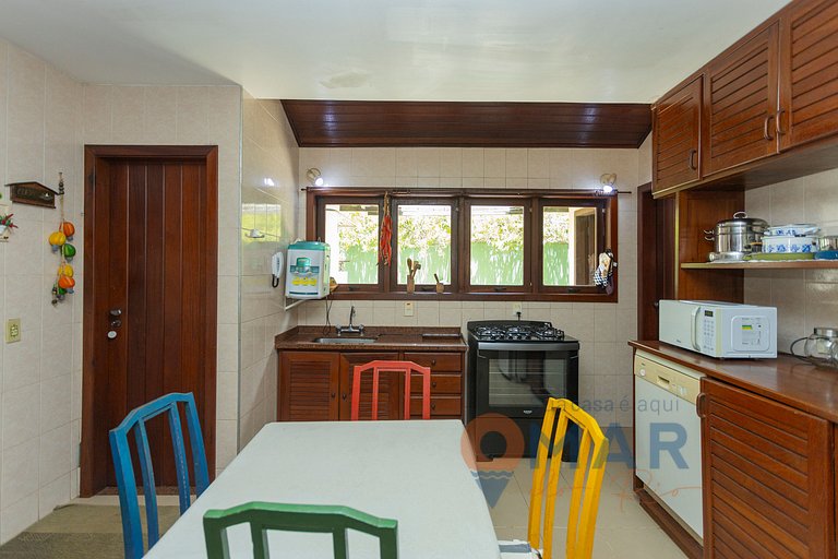 House with 4 Suites and Pool in Búzios | PZ 1214