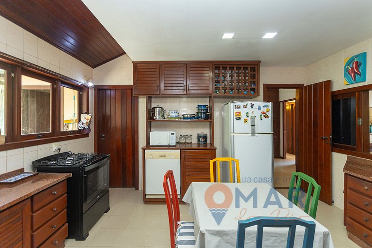 House with 4 Suites and Pool in Búzios | PZ 1214