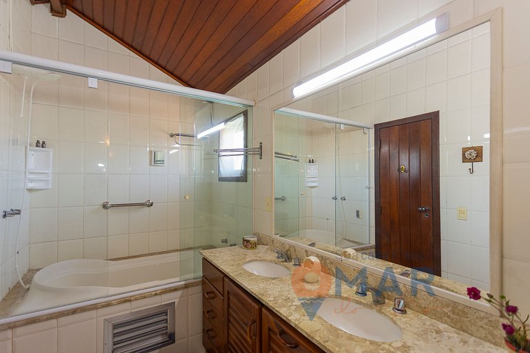 House with 4 Suites and Pool in Búzios | PZ 1214