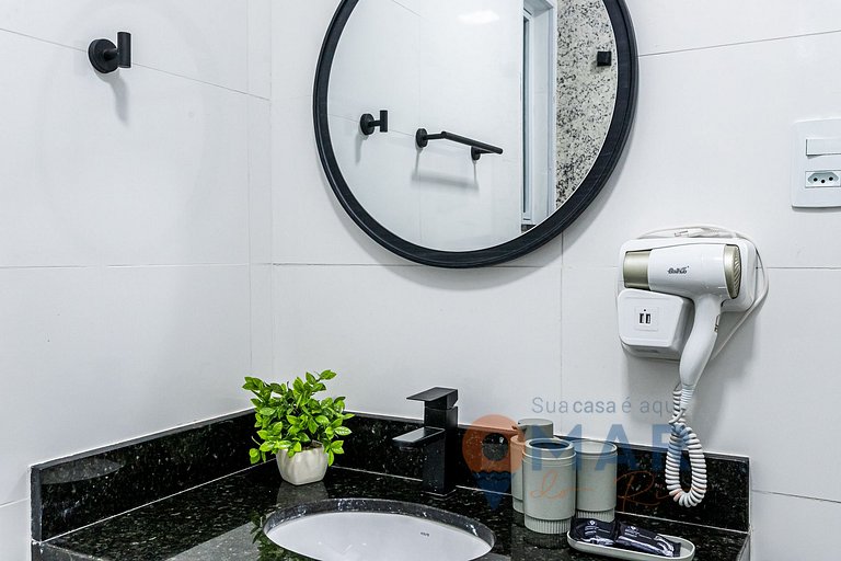 Studio w/ a view of Christ the Redeemer | FM 442/804