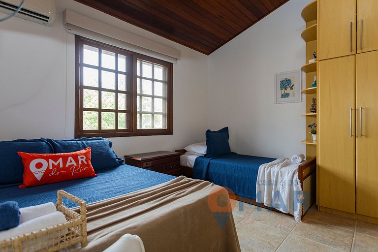 Beach House in Búzios with Gourmet Area | CE 30