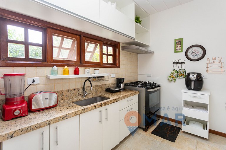 Beach House in Búzios with Gourmet Area | CE 30