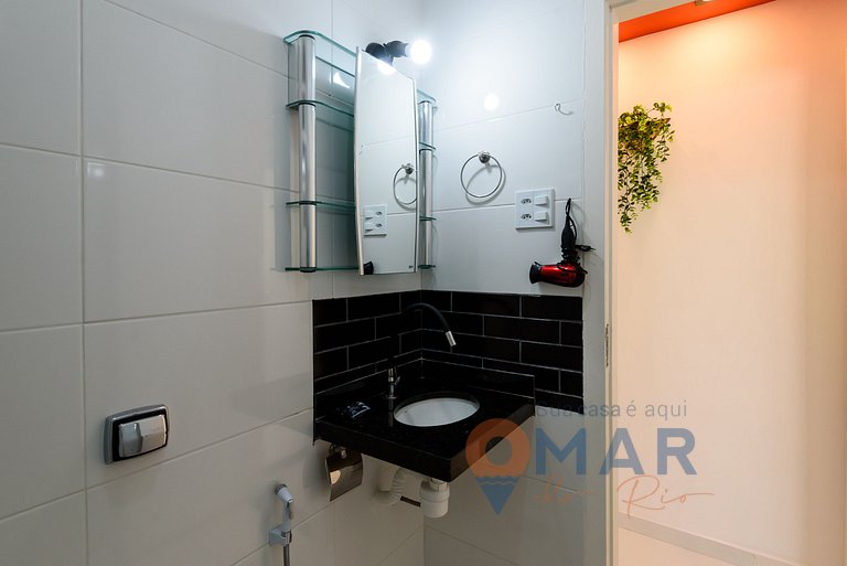 Charming 1BDR 200m from the beach | NSC 1085/1112