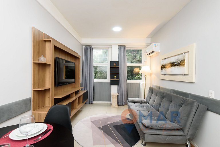 Charming 1BDR 200m from the Beach | NSC 1100/304