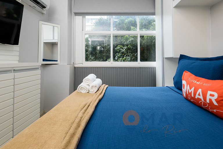 Charming 1BDR 200m from the Beach | NSC 1100/304