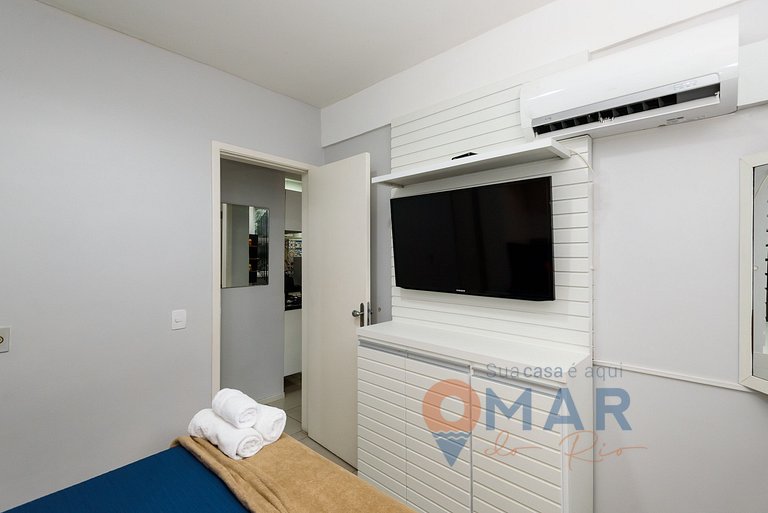 Charming 1BDR 200m from the Beach | NSC 1100/304