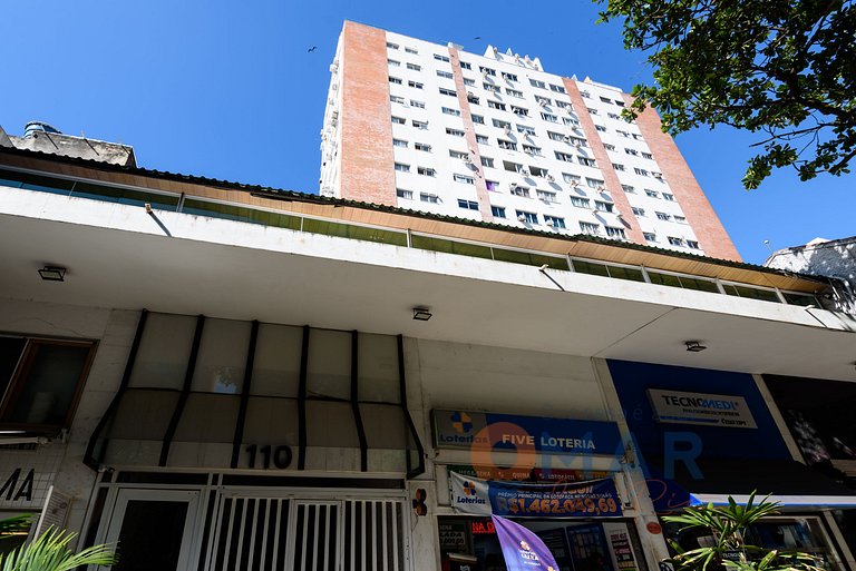 Elegant Retreat 290m from the Beach | VM 110/506