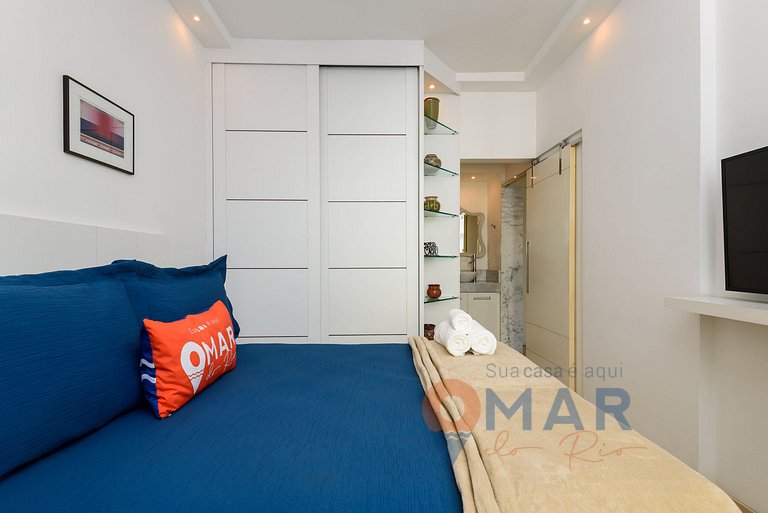 Elegant Retreat 290m from the Beach | VM 110/506