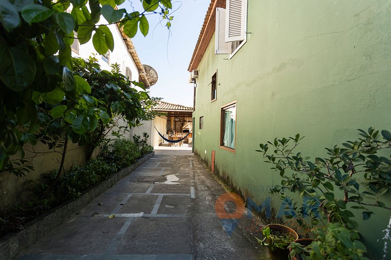 House with Pool near Porto da Barra | JB 3012