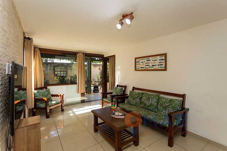 Casa c/ Piscina próxima ao Porto da Barra | JB3012