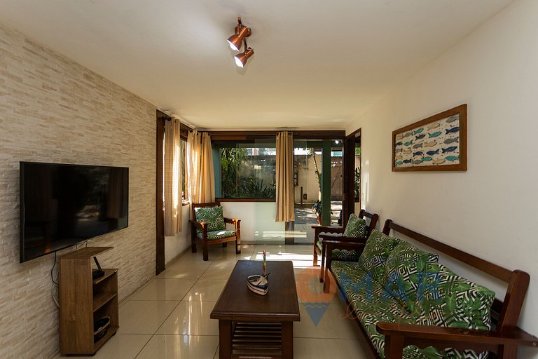 Casa c/ Piscina próxima ao Porto da Barra | JB3012