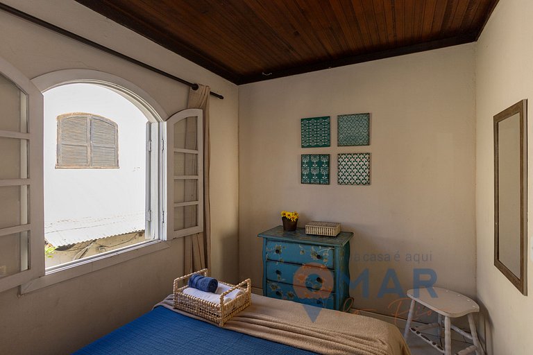 Casa c/ Piscina próxima ao Porto da Barra | JB3012
