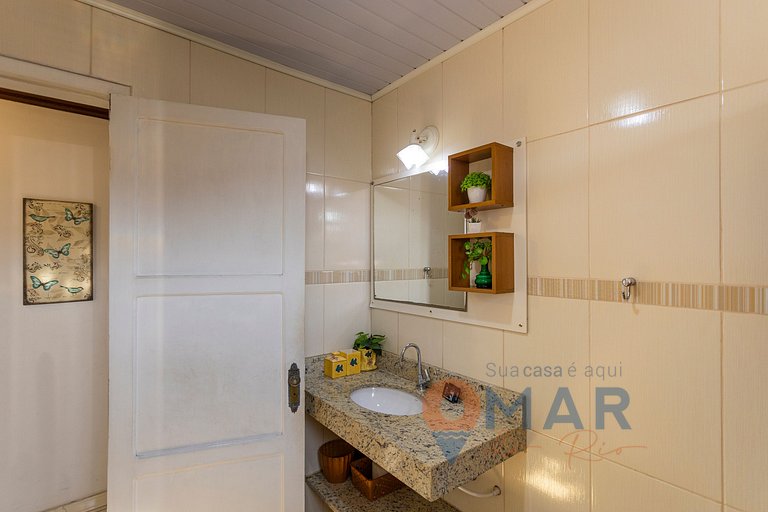 Casa c/ Piscina próxima ao Porto da Barra | JB3012