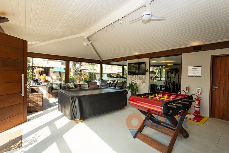 Modern 4 Bedrooms 300m from the Beach | CEG 3