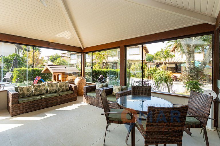 Modern 4 Bedrooms 300m from the Beach | CEG 3