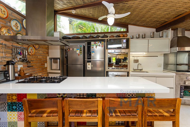 Moderno 4 Quartos a 300m da Praia | CEG 3