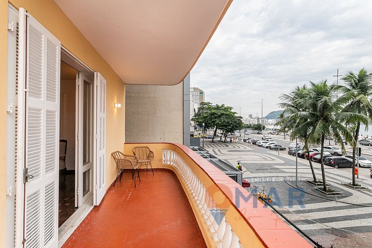 4BDRs, Balcony w/ Sea View, and Garage|A 3730/201