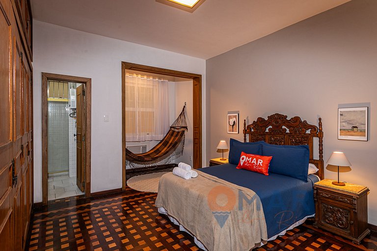 4BDRs, Balcony w/ Sea View, and Garage|A 3730/201