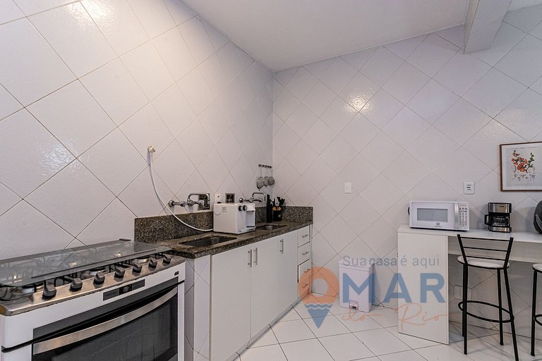 4BDRs, Balcony w/ Sea View, and Garage|A 3730/201